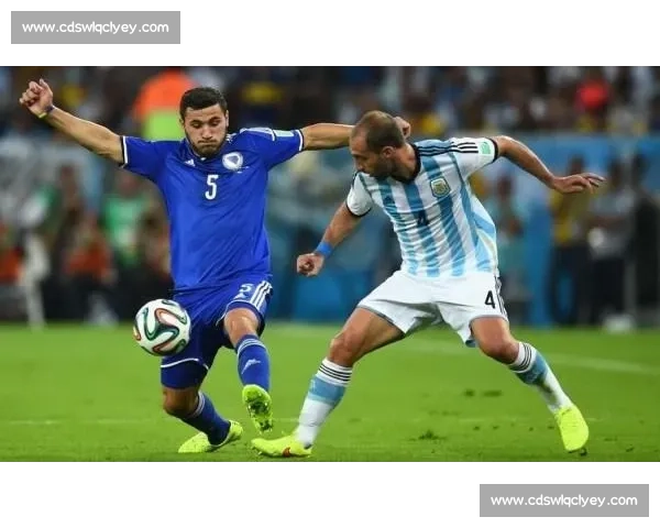 阿根廷对阵海地的国际热身赛前瞻与球星表现看点解析全面解读分析