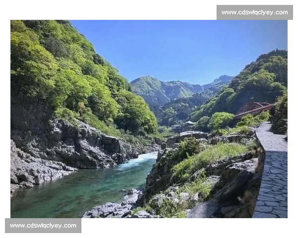 长崎航海历史与德岛漩涡神秘景象的碰撞与交织探秘