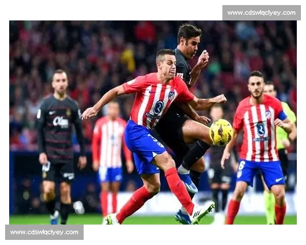 马德里竞技与那不勒斯激烈对决即将展开精彩直播全程报道