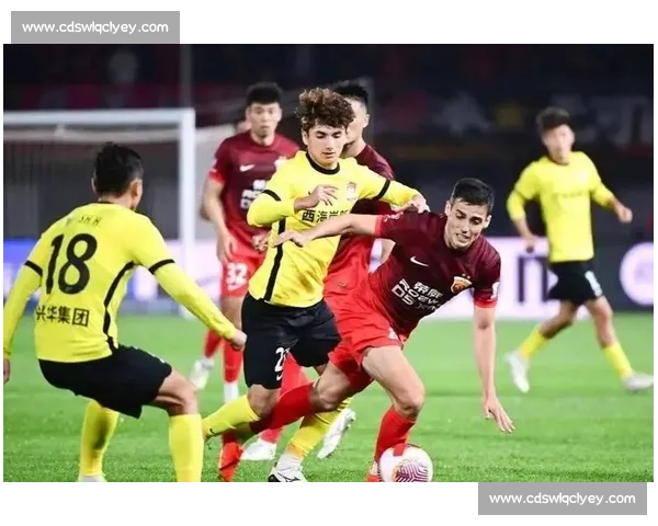 青岛中能主场迎战上海申鑫冲击积分榜关键对决前瞻赛季走势与阵容看点解析